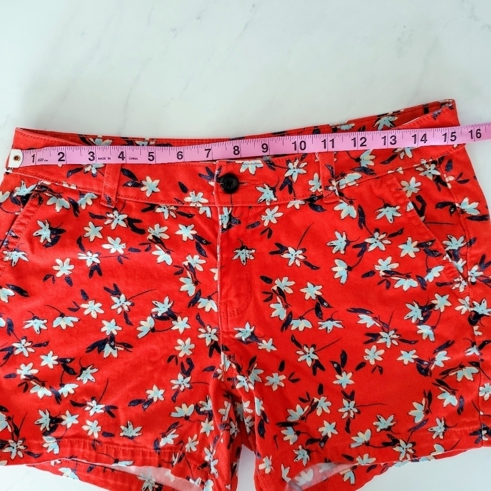 a.n.a. Floral Twill Shorts 6 Red Blue - Picture 5 of 9
